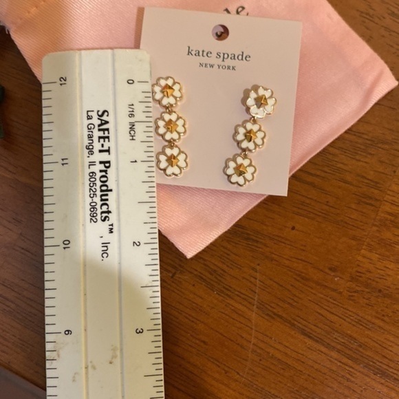 Kate Spade linear white and gold statement spade pierced drop earrings - Picture 5 of 7